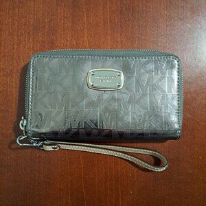 Michael Kors Silver Signature Zip Around Wristlet